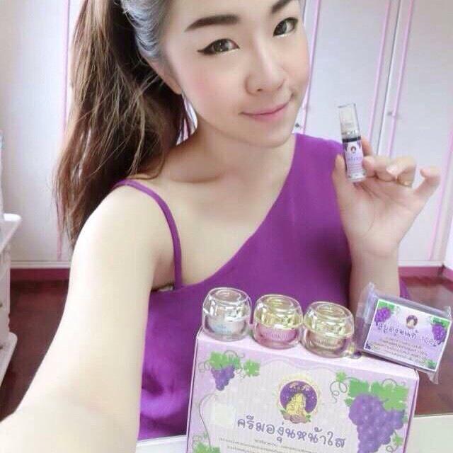 Grape skin cream K & K Beautiful2