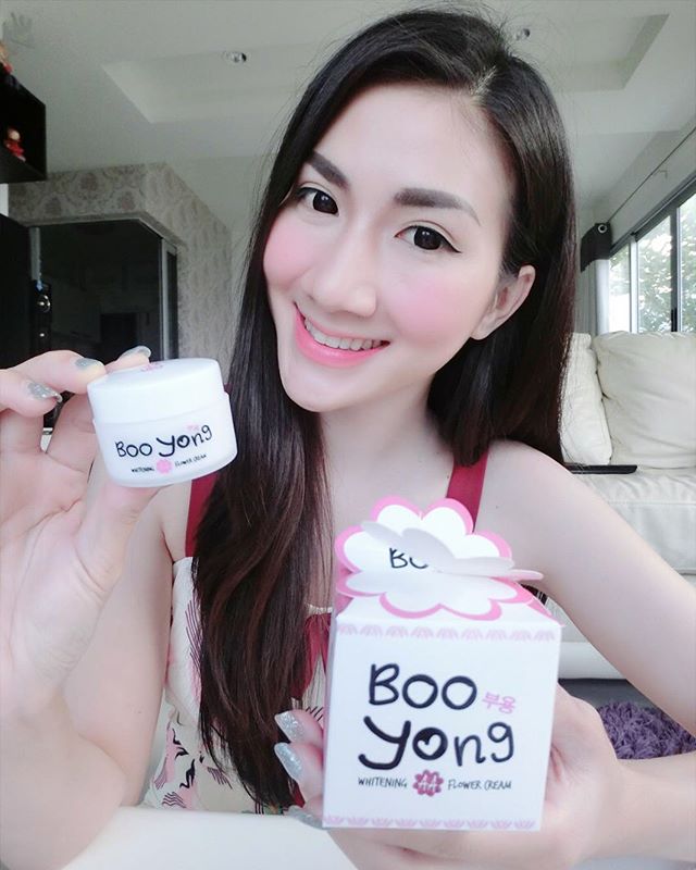 Boo Yong Whitening AA Flower Cream10