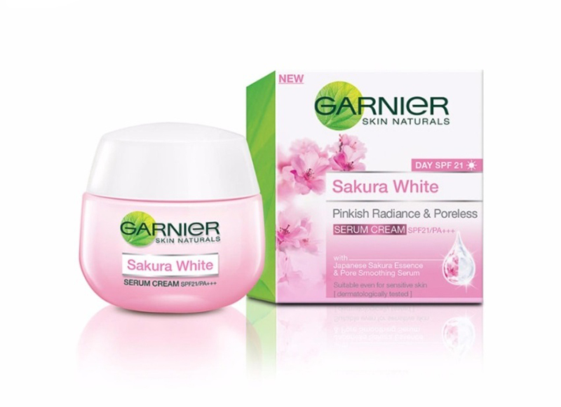 Review Garnier Sakura White Day Cream Dan Night Cream