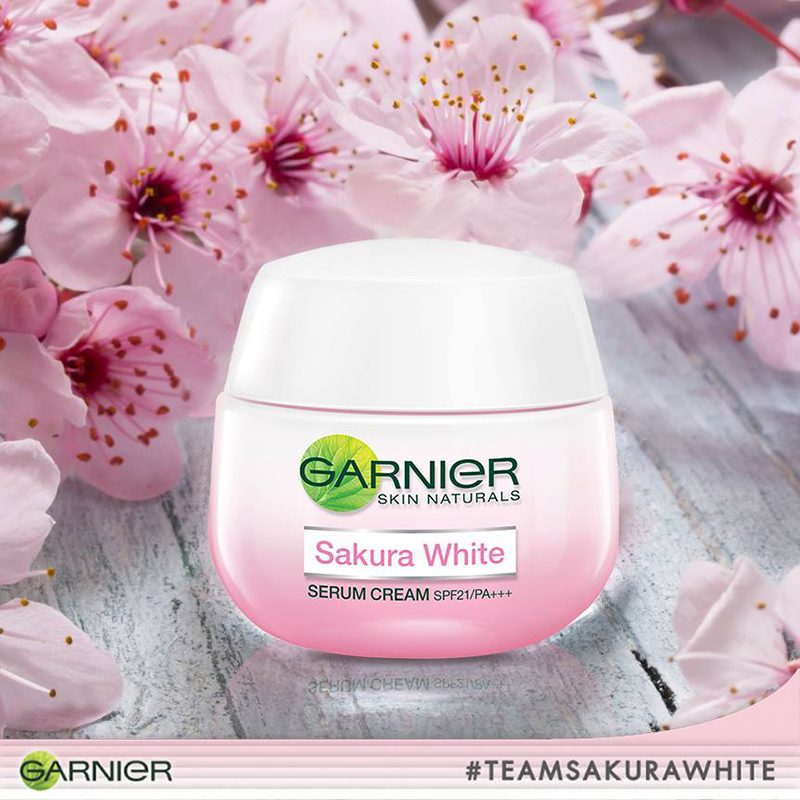 Garnier Sakura White Pinkish Radiance Day Cream
