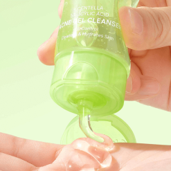 Glad2Glow Centella Salicylic Acid Acne Gel Cleanser