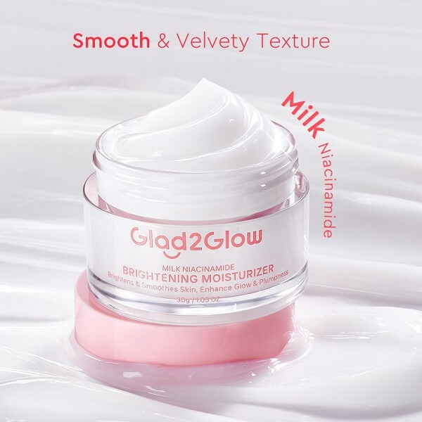 Glad2Glow Milk Niacinamide Brightening Moisturizer